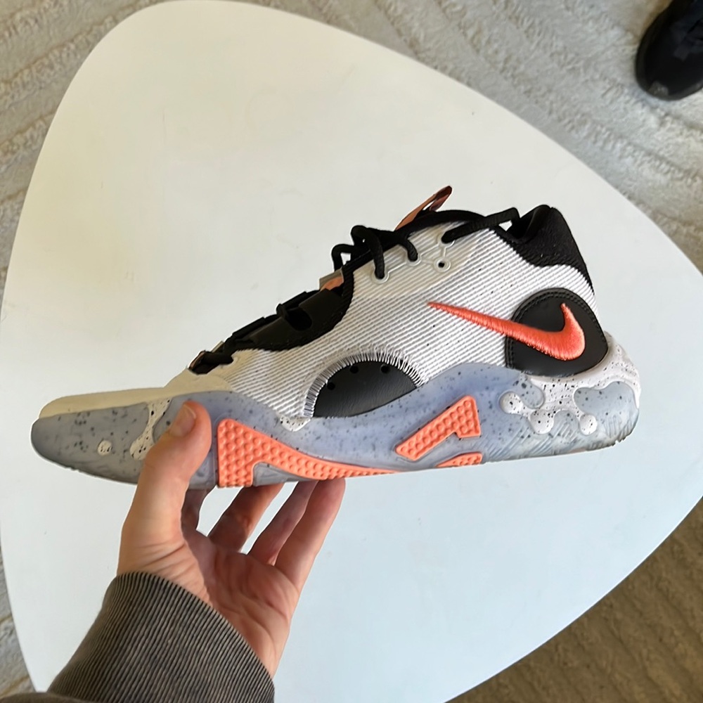 Nike KD-15s Size 9.5